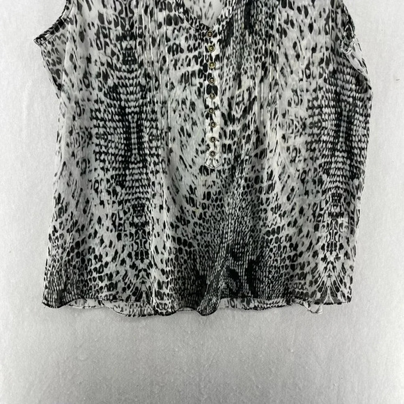 New York & Company Blouse Womens L Black Animal Print V-Neck Collared Sleeveless - Picture 6 of 11